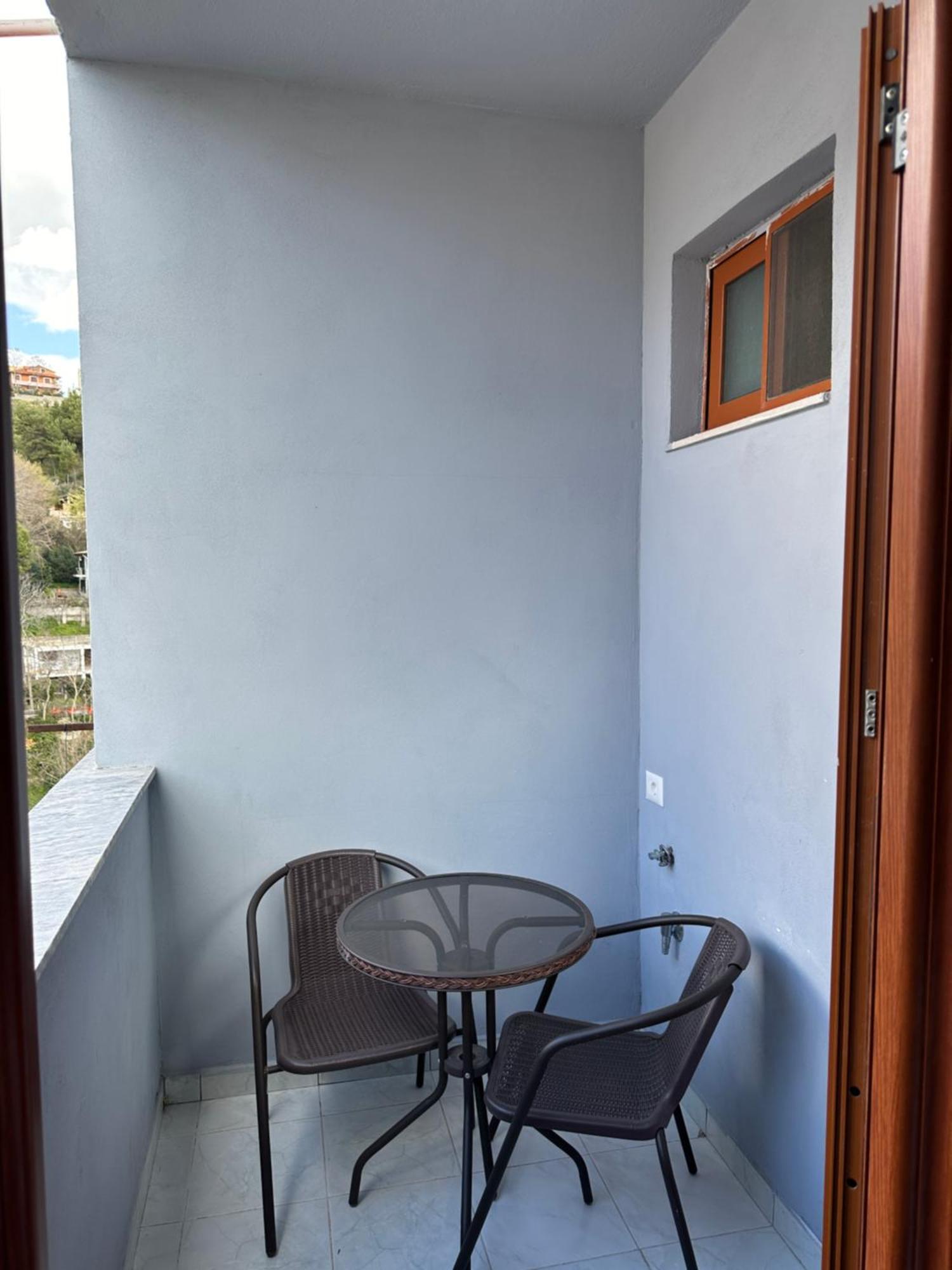 Xhimi'S Seaside Apartments Dıraç Dış mekan fotoğraf